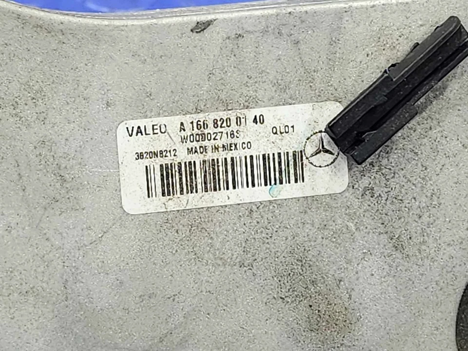 12-15 Mercedes Benz ML W166 Windshield Wiper Linkage Transmission OEM 1668200041 - Image 2 of 4