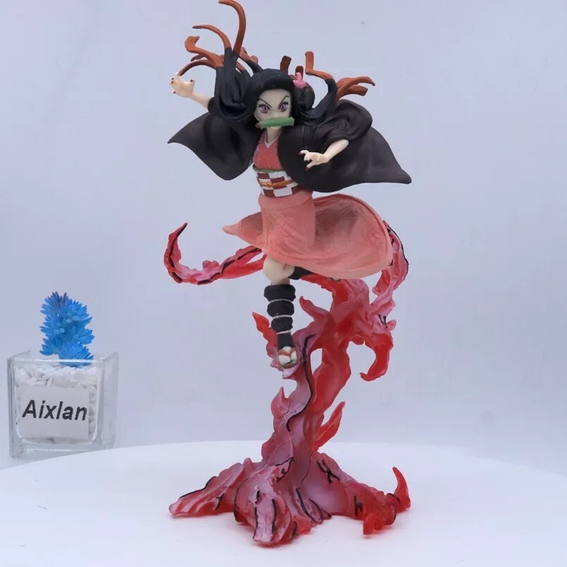 Demon slayer figurine nezuko kamado assise 13cm deco Demon slayer figurine nezuko kamado assise 13cm deco