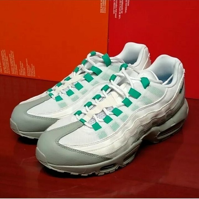 air max 95 light pumice clear emerald