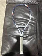 New Yonex astral 105 260g 4 1/4 Gripsize. Never Used List Price $340
