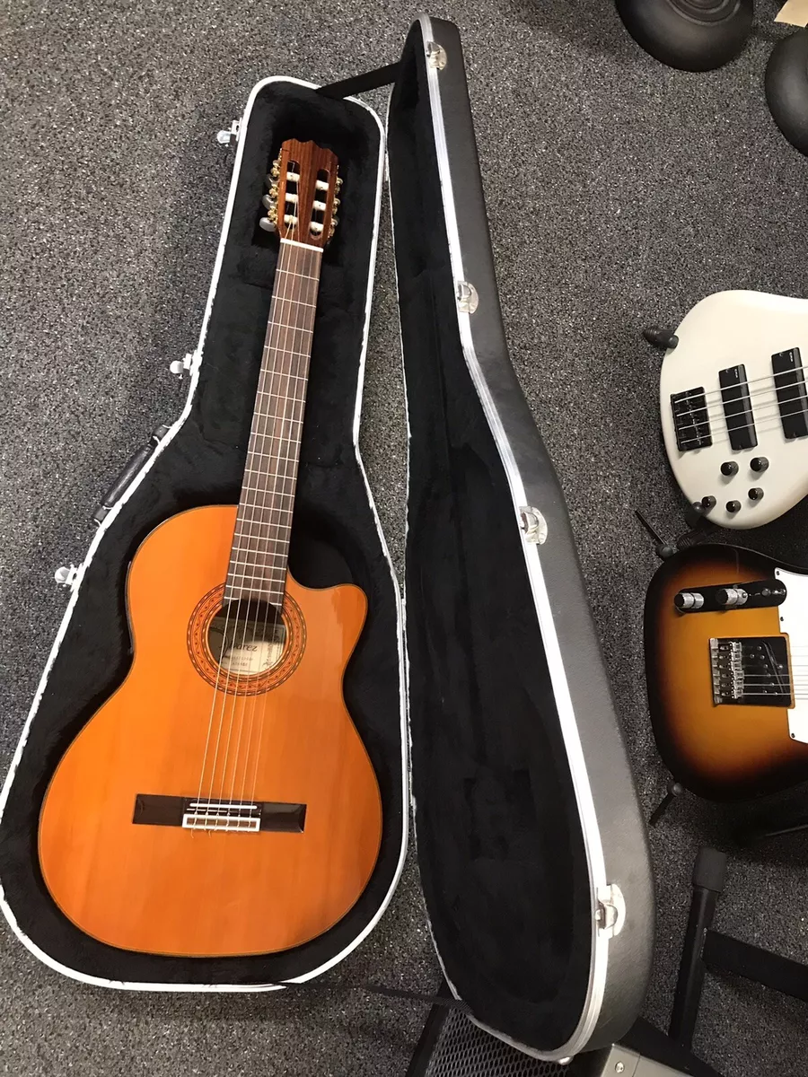 Alvarez AC60SC Classical Acoustic Electric Guitar 2005 good