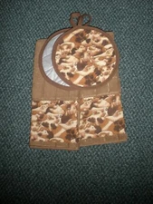 Pig pigs kitchen towels and potholders