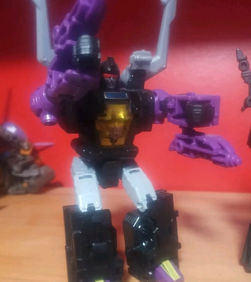 Transformers Legacy Insecticons Kickback, Metralla, Juego de Bombshell COMPLETO Foto 4 de 4