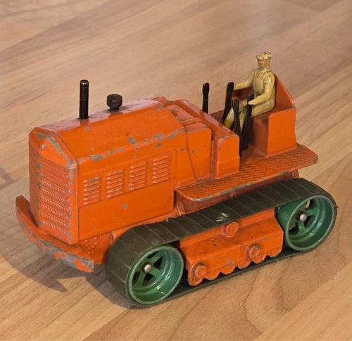 DINKY MECCANO TOYS HEAVY TRACTOR MODEL in ORANGE + DRIVER FIGURE No 563