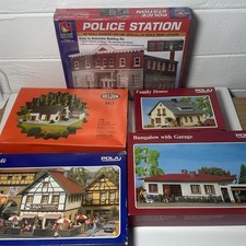 HO Scale Town Buildings Lot Police Station Cafe Houses Pola Heljan Layout Set