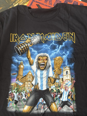【激レア】IRON MAIDEN 2024アメリカツアーTシャツ【Мサイズ】 2024 Iron Maiden Future Past World Tour XL Shirt Argentina World
