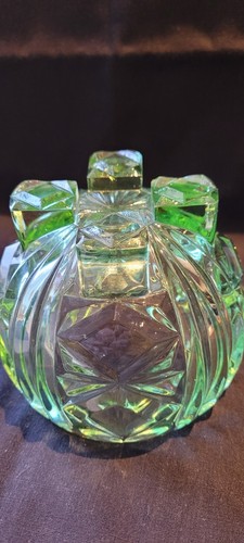 Vintage Bagley Green Glass Rose Bowl 'Duchess' Pattern #3103 - Picture 12 of 17