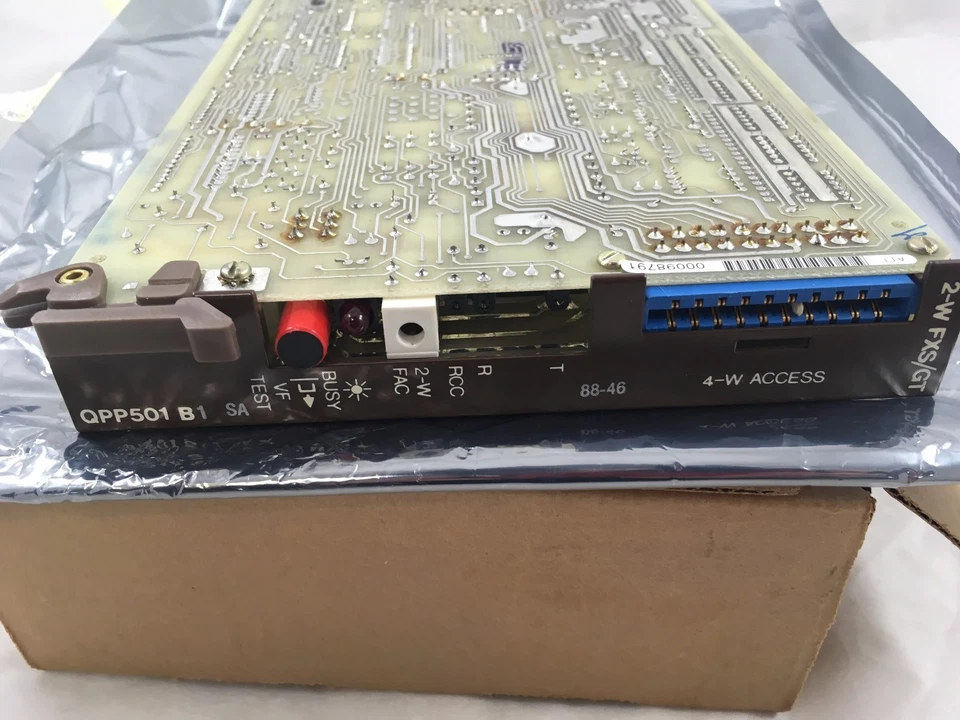 PLACA DE CIRCUITO DE COMUNICACIÓN NORTHERN TELECOM 2W FXS/GT QPP501B1 Foto 2 de 4