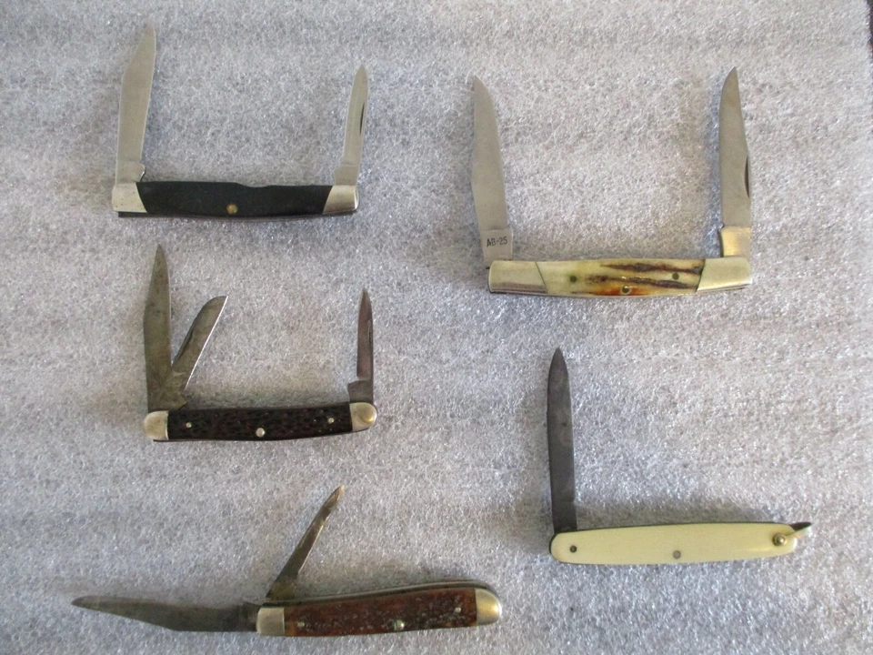 VINTAGE LOT BUCK, AMERICAN, BOKER, & (2) PAL CUTLERY CO. (TOTAL 5 KNIVES) - Image 2 of 4