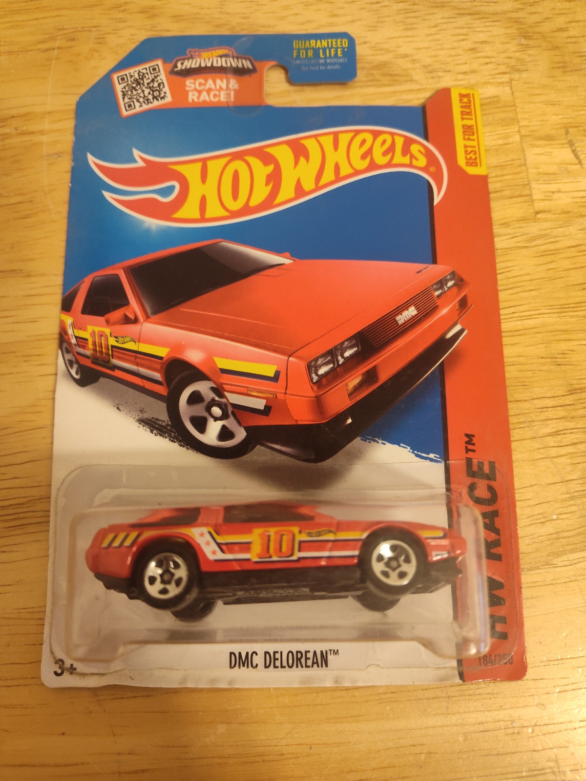 Hot Wheels DMC DeLorean Red 10 New #184 Hot Wheels HW Race 2015 CFH80