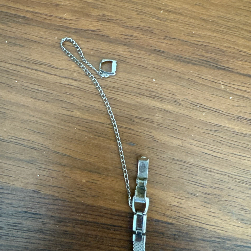 Delicado reloj vintage Bulova años 60 Diamond Dream damas cóctel suizo 10K RGP Foto 4 de 4