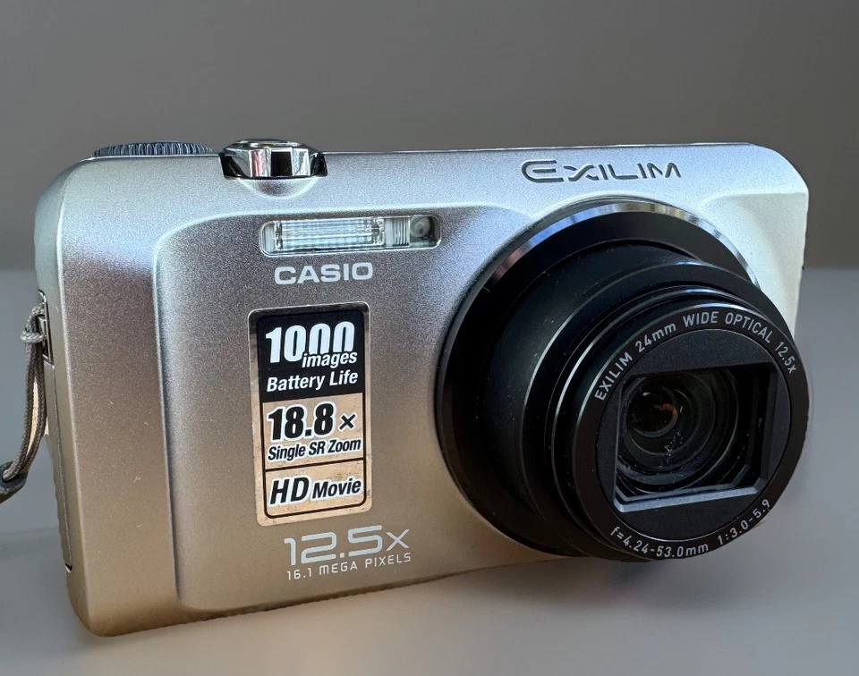 Casio Exilim EX-H30 Digitalkamera 16.1 MP, 12.5x Kamera Top! - Bild 2 von 4