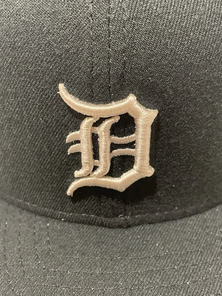 Vintage New Era Detroit Tigers Snapback Cap Hat w/Tiger Stadium Final Game Patch - Image 2 of 4