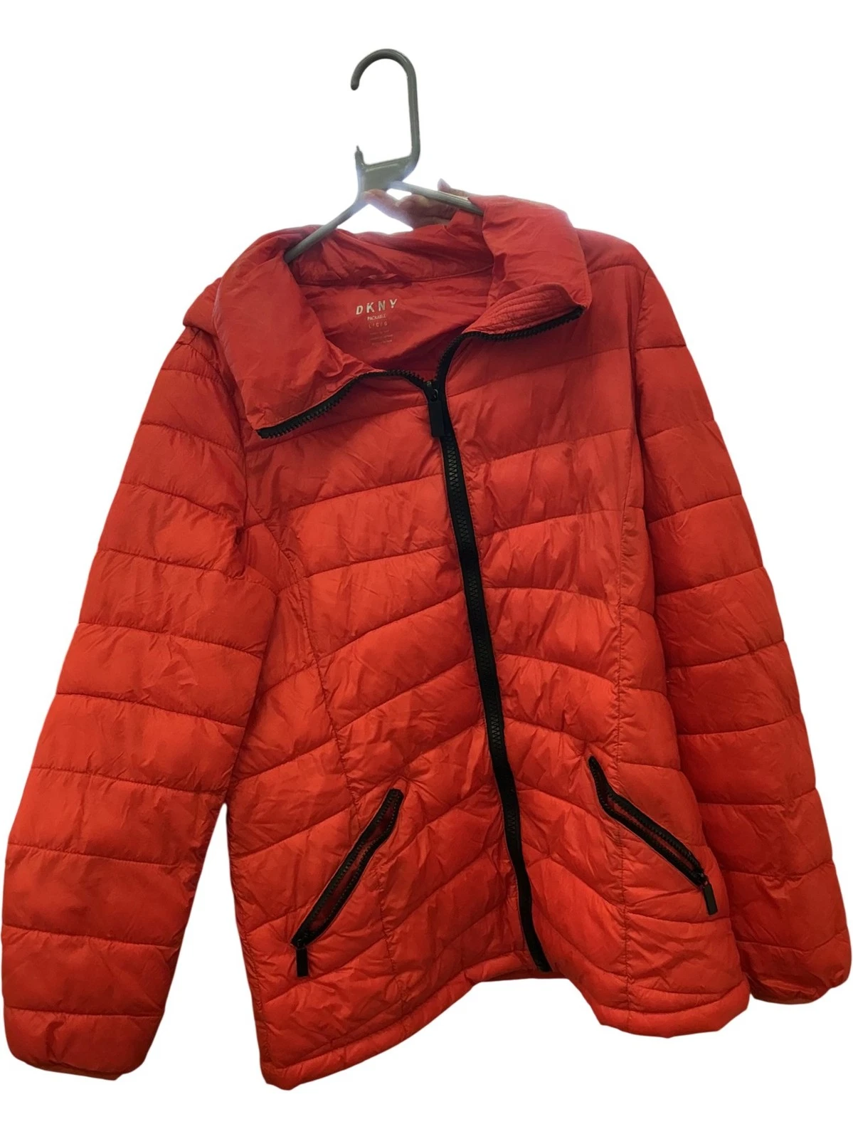 DKNY Packable Puffer Jacket in Red Size L Lightweight Design 6177