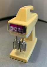 Vintage 1986 Barbie Doll Wind Up Work Kitchen Mixer Action Accent Home WORKS