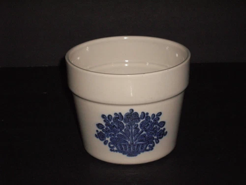 1982 FTD Pfaltzgraff Yorktowne Flower Pot Unused Vintage Made in the USA