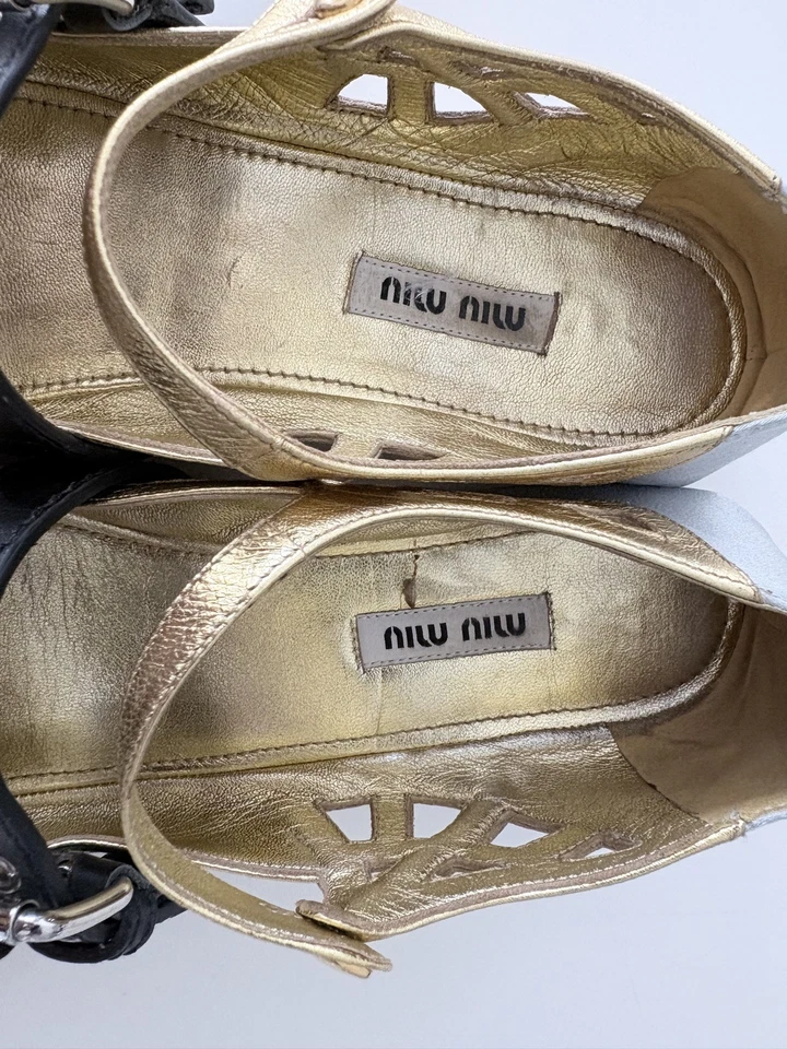 Miu Miu ballet flats with buckle straps, In good second hand condition! Size 36 - Image 4 of 4