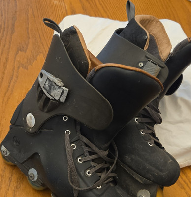 Rollerblading  2 Aggressive Inline Skates Size 9 Black