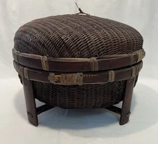 Vintage Rustic Chinese Woven Wicker Sewing Basket With Lid 4 Legs 11.75x9 Inches