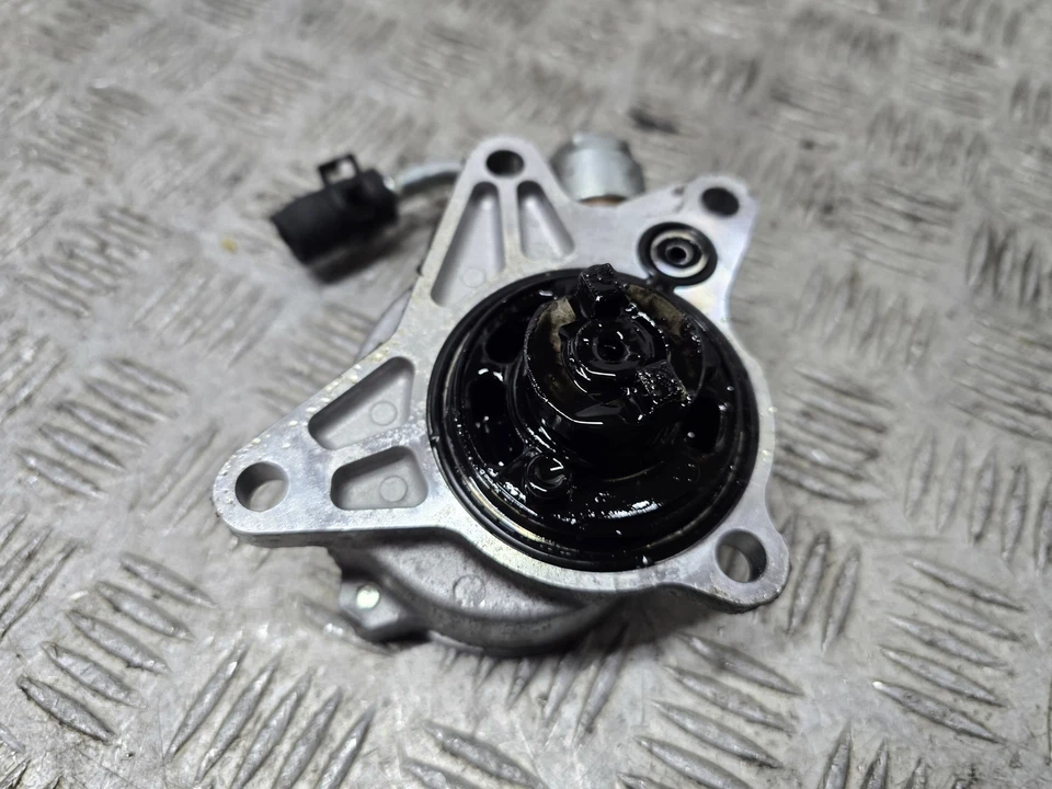 Bomba de vacío Mazda 6 Mk3 D 2013-2016 2,2 SH3  Foto 2 de 4