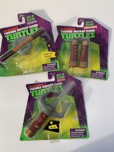 Set of 3 Teenage Mutant Ninja Turtles Light Up Weapons Sealed Toy Lot 2012 Kids 819798010210 | eBay