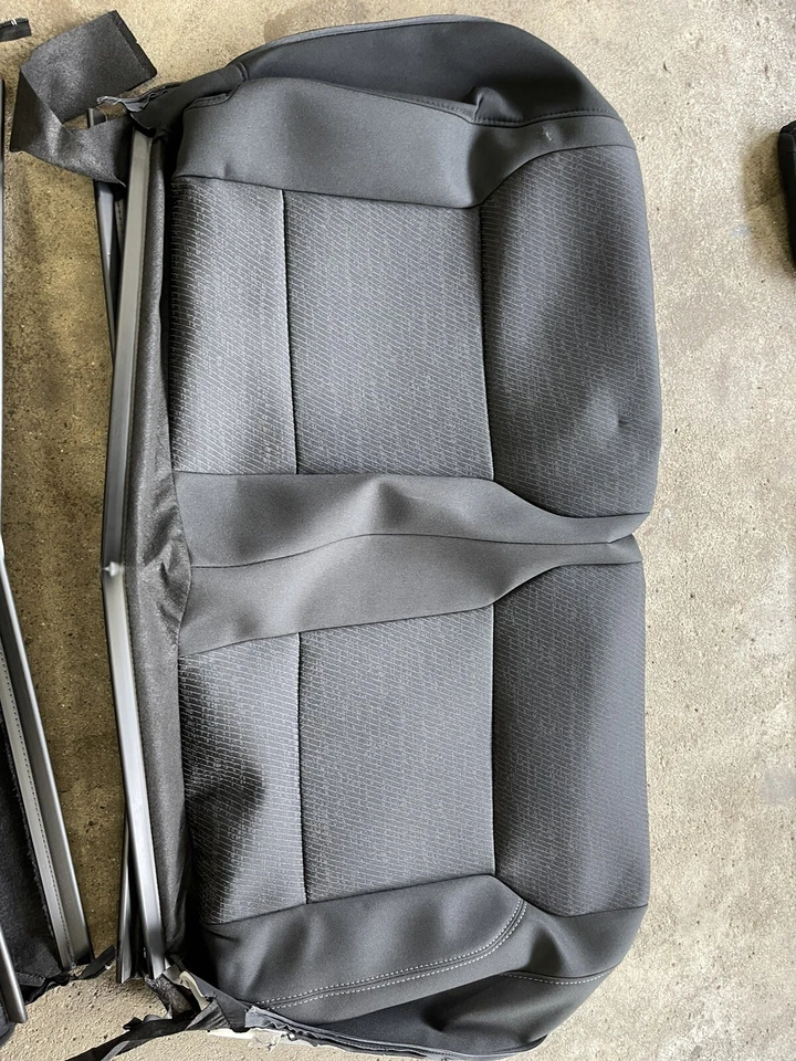 FACTORY OEM REPLACEMENT CLOTH SEAT COVERS BLACK 2022 FORD F150 SUPER CREW - Image 3 of 4