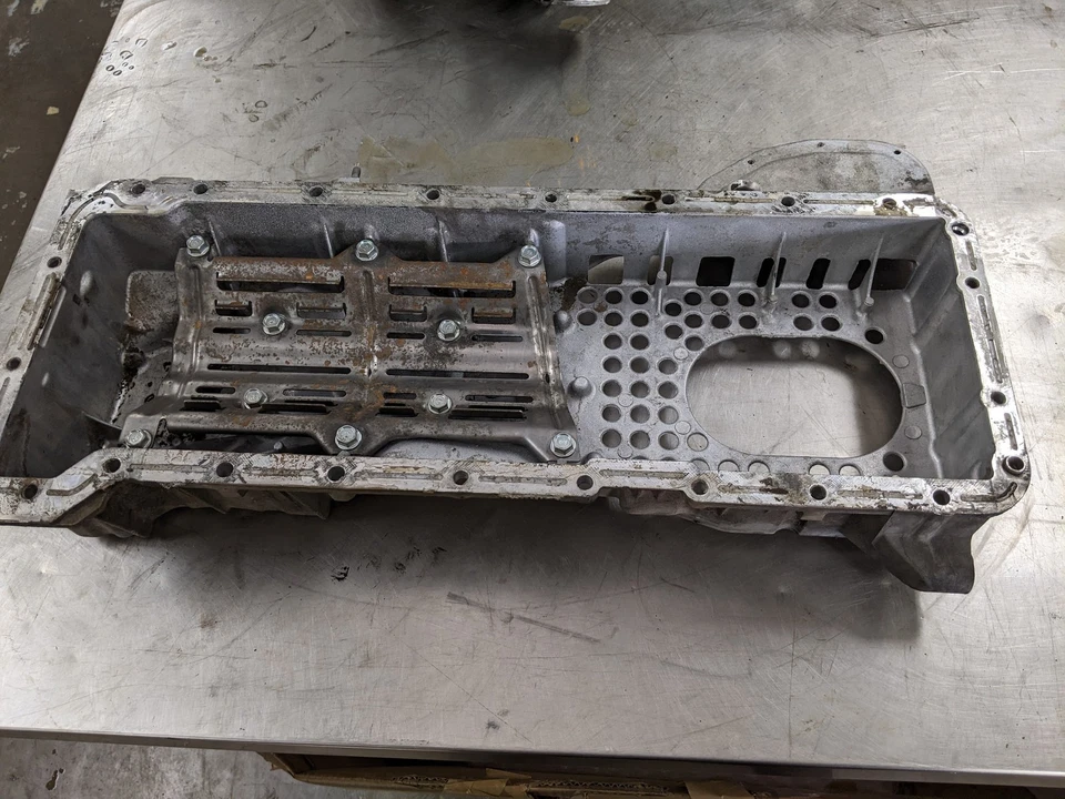 Upper Engine Oil Pan For 01-10 Chevrolet Silverado 2500 HD 6.6 898005231 Diesel - Image 2 of 4