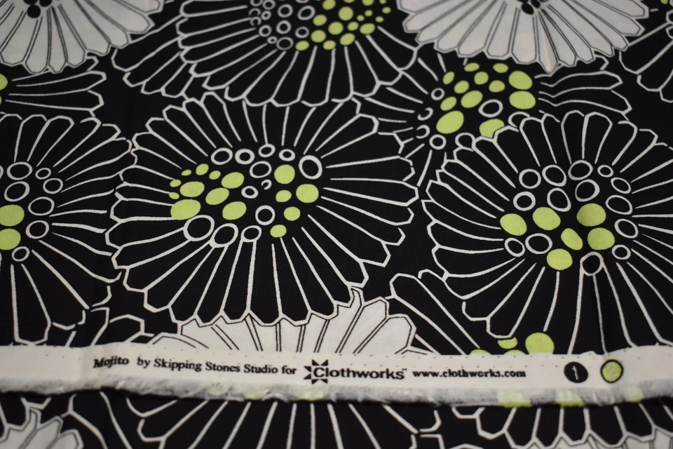 Lote de 4 piezas de tela PIEDRAS DE SALTAR telas FLORAL negro cal 2,5 yardas en total Foto 4 de 4