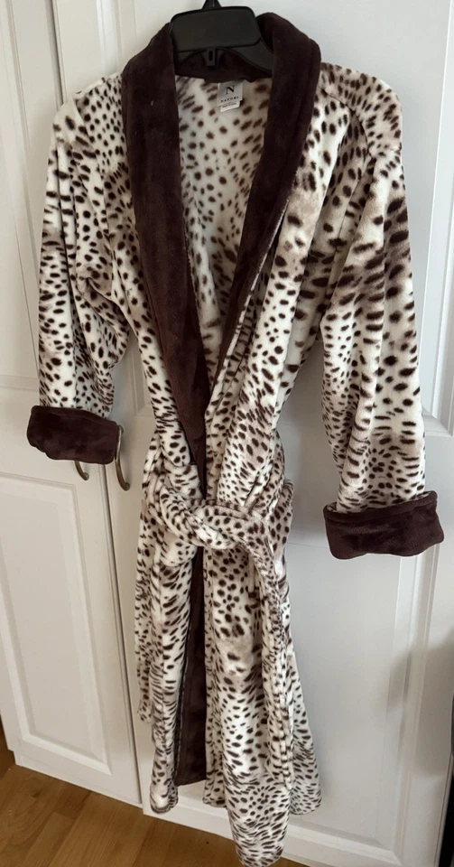 Bata larga cuello chal leopardo de las nieves de felpa cepillada Natori Foto 4 de 4