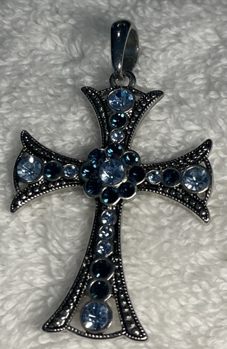 Charm Croce Celtica Tono Argento con Strass Blu Ciondolo Religioso Gioielli - Foto 4 di 10