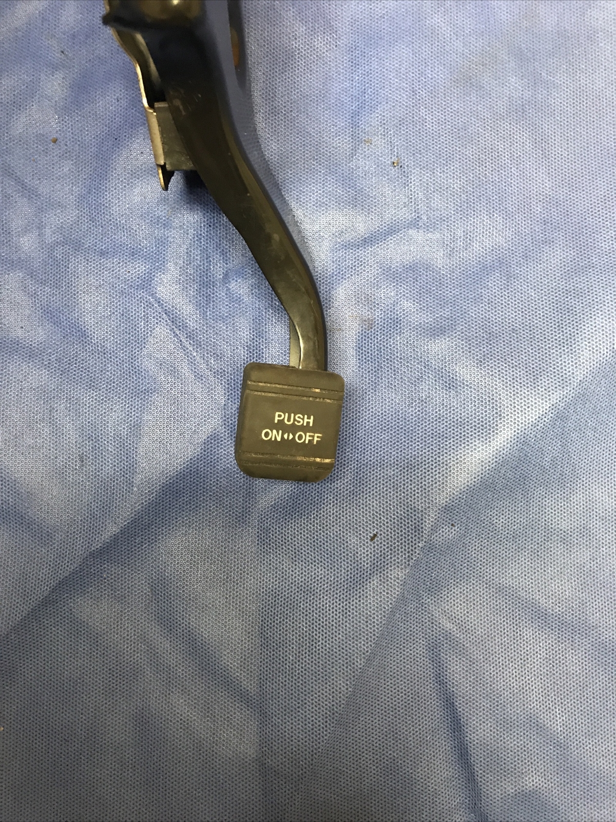 20082013 TOYOTA HIGHLANDER EMERGENCY / PARKING BRAKE PEDAL ASSY OEM