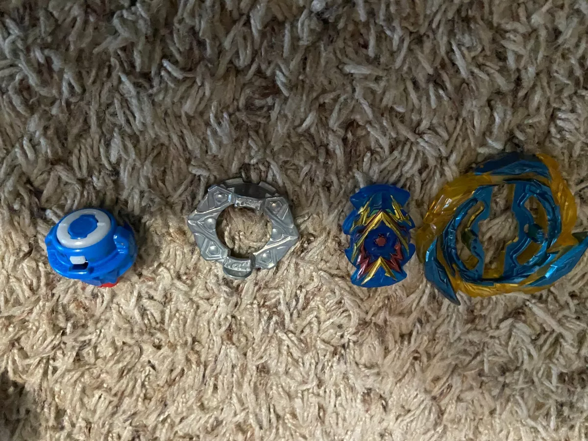 Beyblade Hasbro lot of 22 Beyblades Burst Surge Mix Lots Parts and Repair