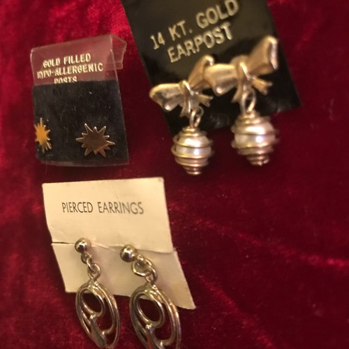 LOT OF 3 VINTAGE METAL EARRINGS PIERCED 14KT GOLD PLATED EARWIRES - Picture 3 of 8