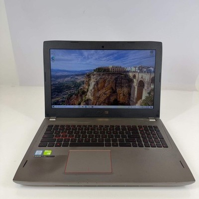 Asus ROG Strix GL502V 15.6'' i7-7700HQ 2.4GHz 16GB RAM 128GB SSD 1TB HDD GTX 1070
