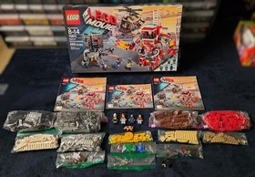 LEGO Movie Rescue Reinforcements 70813 &ndash; Complete Build &ndash; Box & Instructions &ndash; M