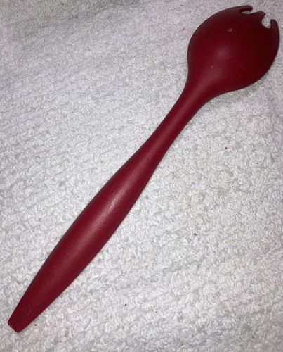 Tupperware Salad Serving Fork Spoon Red 12” Long Handle 6626A HTF - Picture 2 of 5