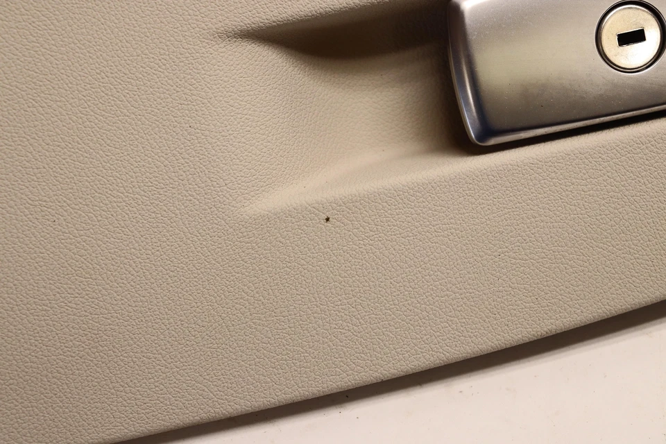 2017-2020 BMW 540I ПРИБОРНАЯ ПАНЕЛЬ ПРАВЫЙ БАРДАЧОК ОТСЕК ДЛЯ ХРАНЕНИЯ OEM - Изображение 4 из 4