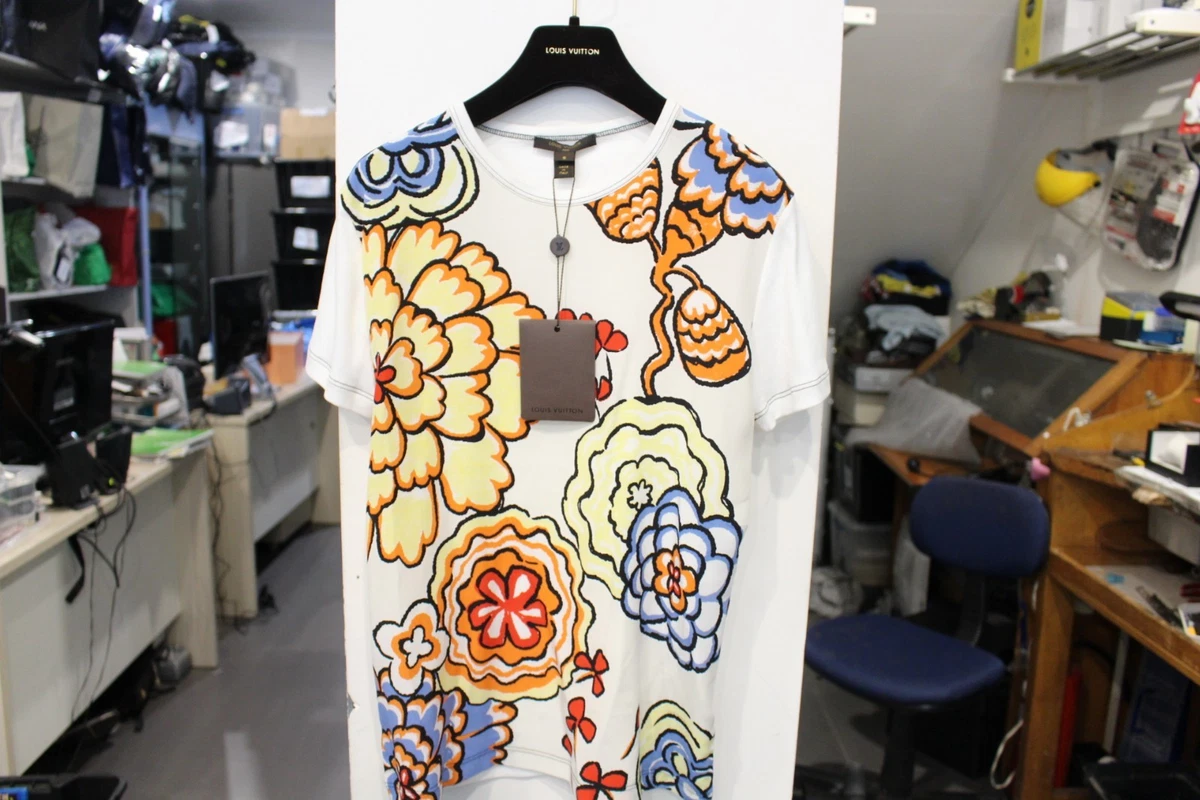 Brand New / Unworn - Louis Vuitton Flower Printed T-Shirt Size S