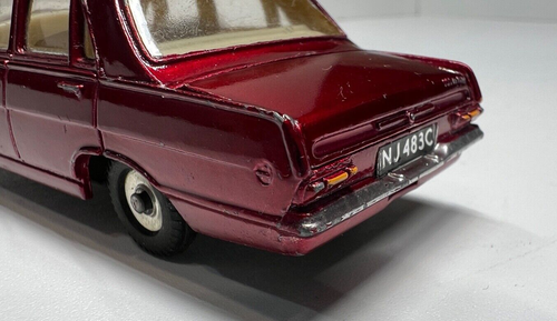 Dinky Toys 151 Vauxhall Victory 101 Burgandy All Original - Picture 11 of 18