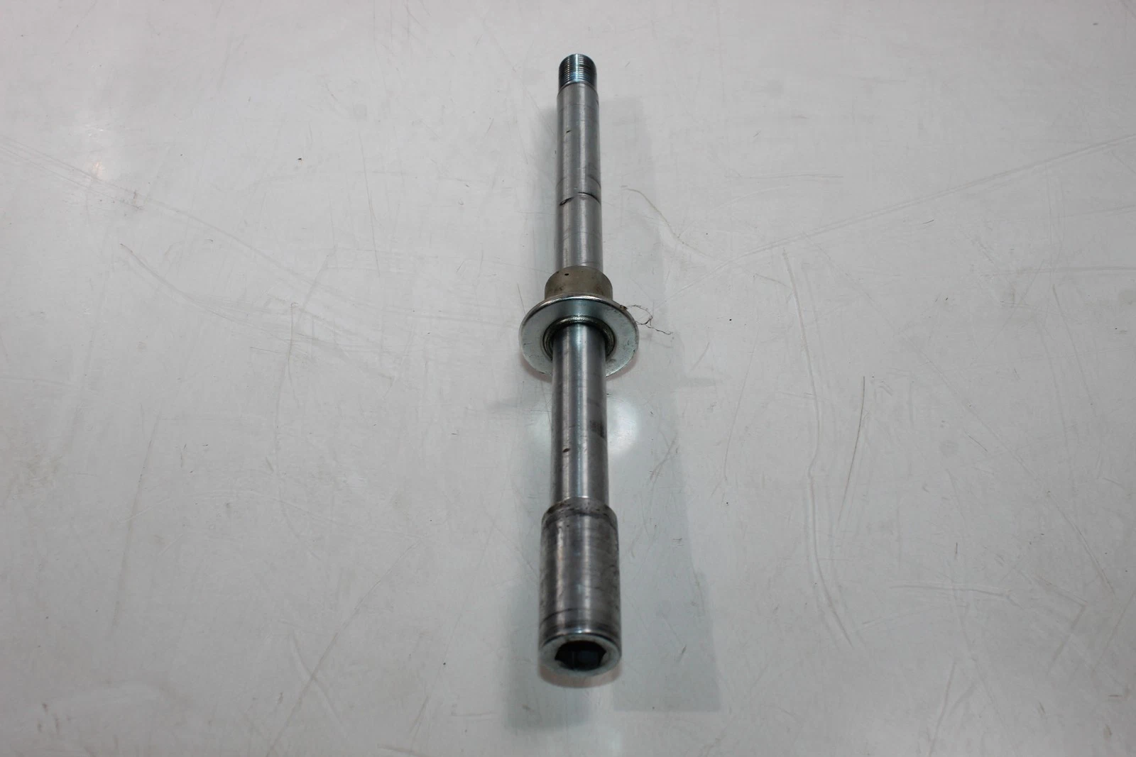 AXLE, FRONT