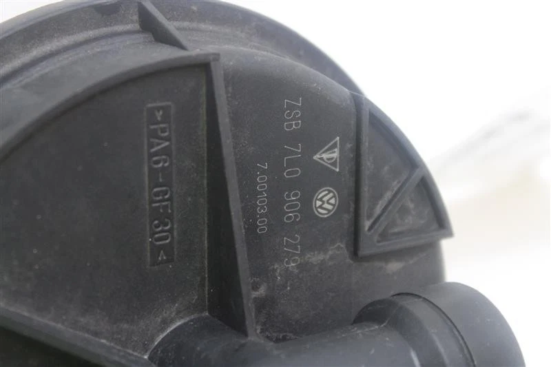 Used Vacuum Pump fits: 2004 Volkswagen Touareg brake servo Grade A — 第 3/4 张图片
