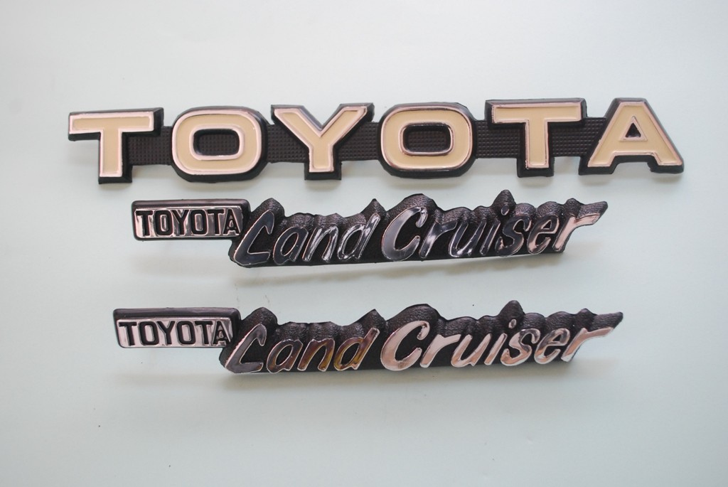 Grille Avant Avec Emblème Pour Toyota Land Cruiser FJ40, FJ45, BJ40, BJ42, HJ45 - Neuve Aftermarket