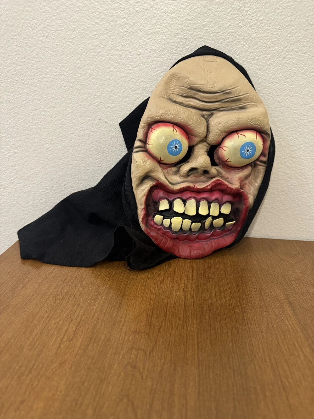 Vintage Scary Halloween Mask Black Seasons Bug Eyes Bloody Gums Trick Or Treat