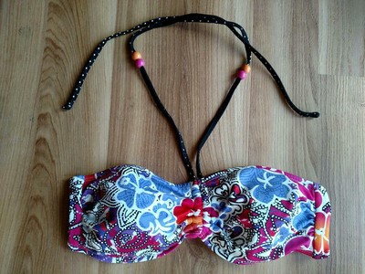 bandeau strap bikini top