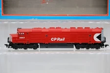 Model Power CANADIAN PACIFIC HO FP45 LOCO #6665-1