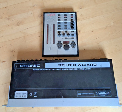 Phonic Studio Wizard   Professional Studio Monitor Controller   Rackgerät