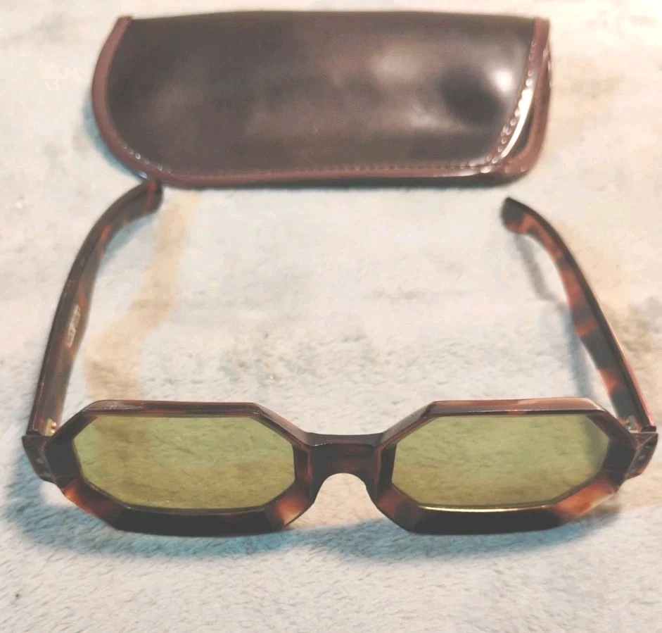 GAFAS DE SOL DE COLECCIÓN MID CENTURY ADAGA ÁMBAR OSCURO Y TRANSPARENTES AÑOS 60, HECHAS EN ITALIA Foto 2 de 4