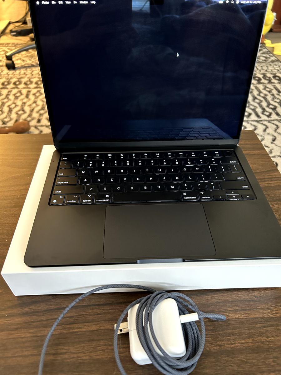 Apple Macbook Air 13.6