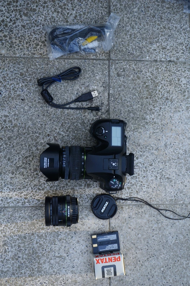 Pentax K20D DSLR Kamera + 18-55mm II Objektiv + 35mm Macro Limited - Bild 2 von 4