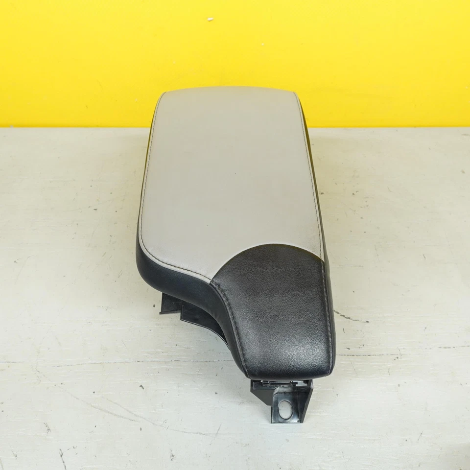 Conjunto de reposabrazos Rh Lexus RC350 2015-2018 consola central 5881024180 Foto 3 de 4